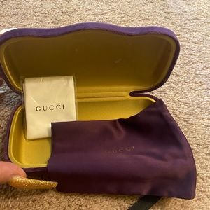 💜GUCCI SUNGLASS CASE 💜